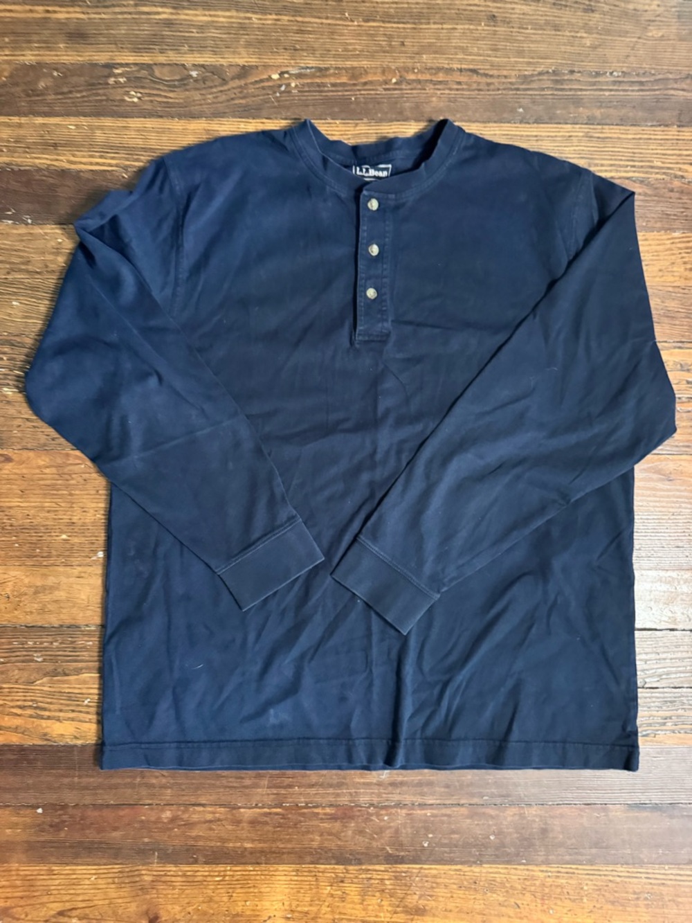 L.L. Bean Slightly Fitted Henley Blue Long Sleeve Pullover Shirt Mens Size L reg